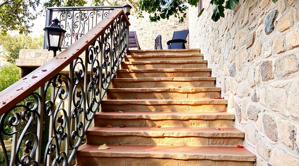 Escaliers pour terrasse d'étage : style et sécurité à ancenis